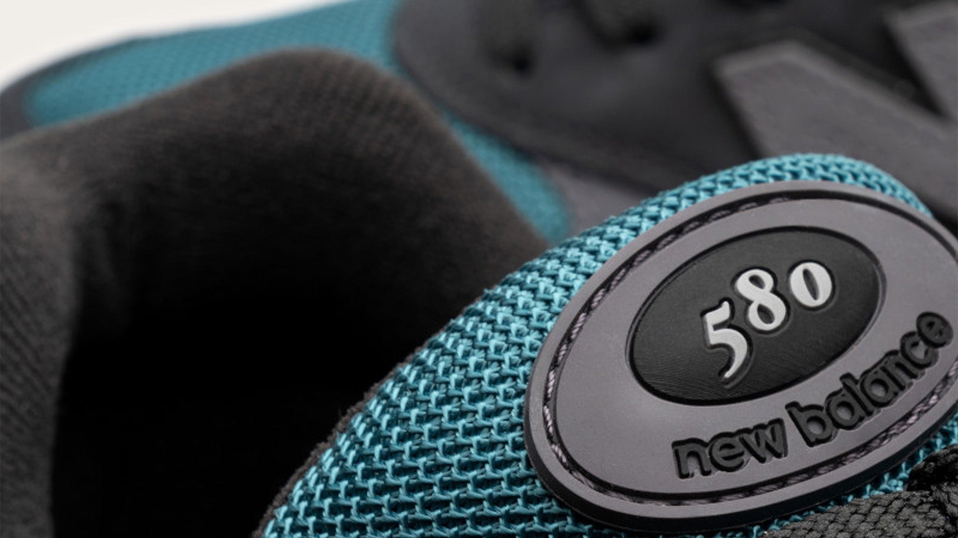 New Balance 580