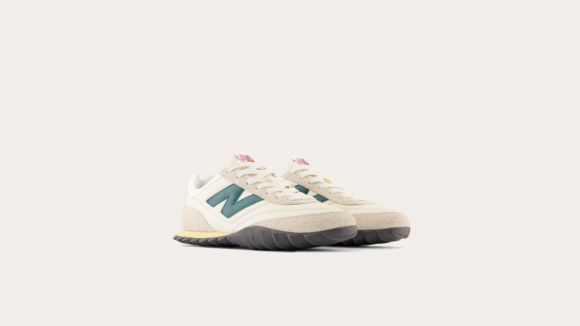 New Balance RC30