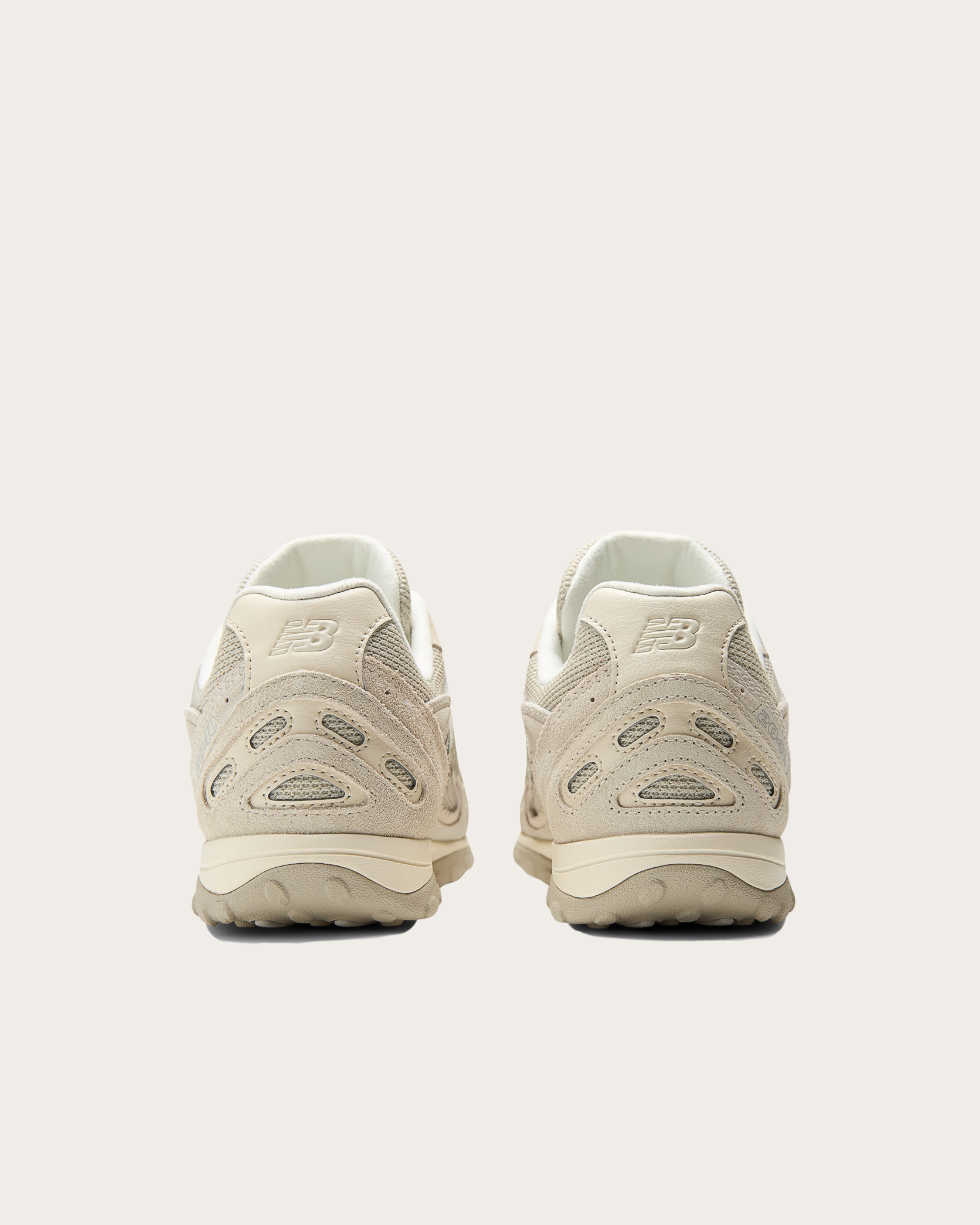 New Balance 204L - Sea Salt with Linen