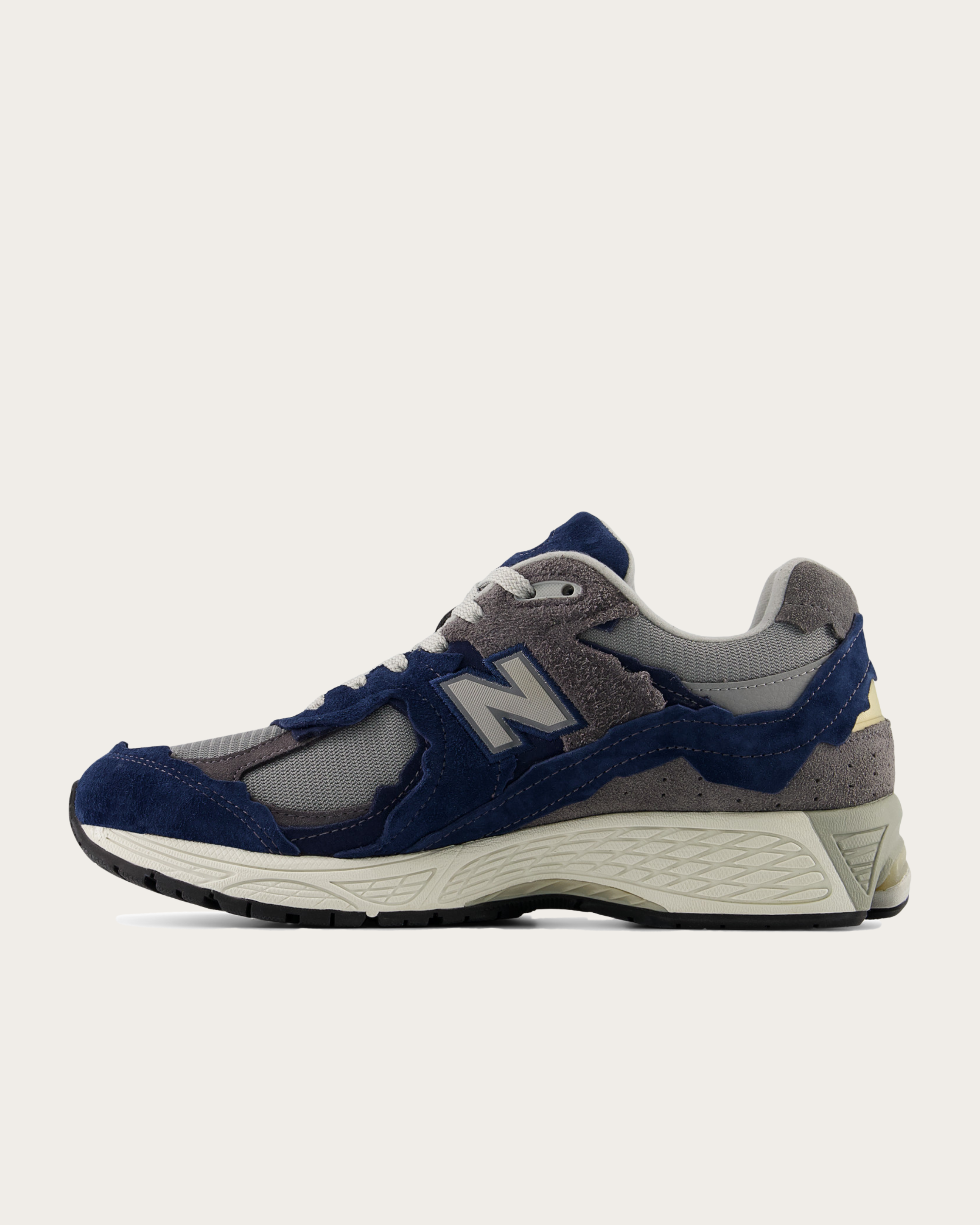 New Balance 2002 - NB Navy with Raincloud