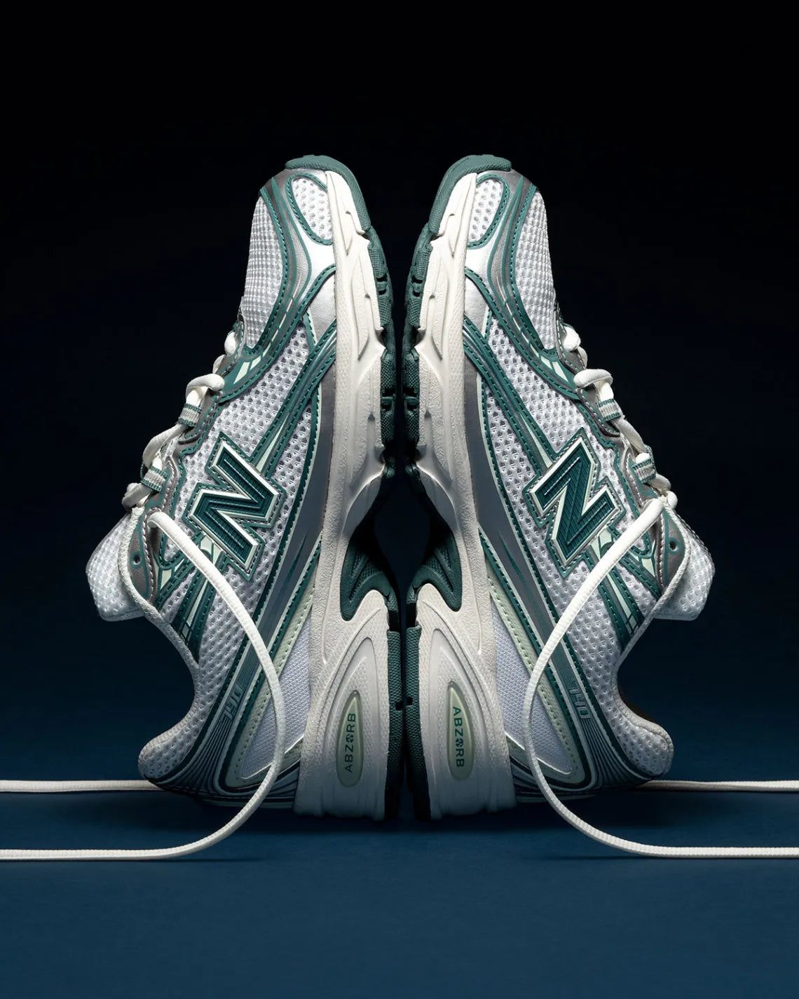 NEW BALANCE 740