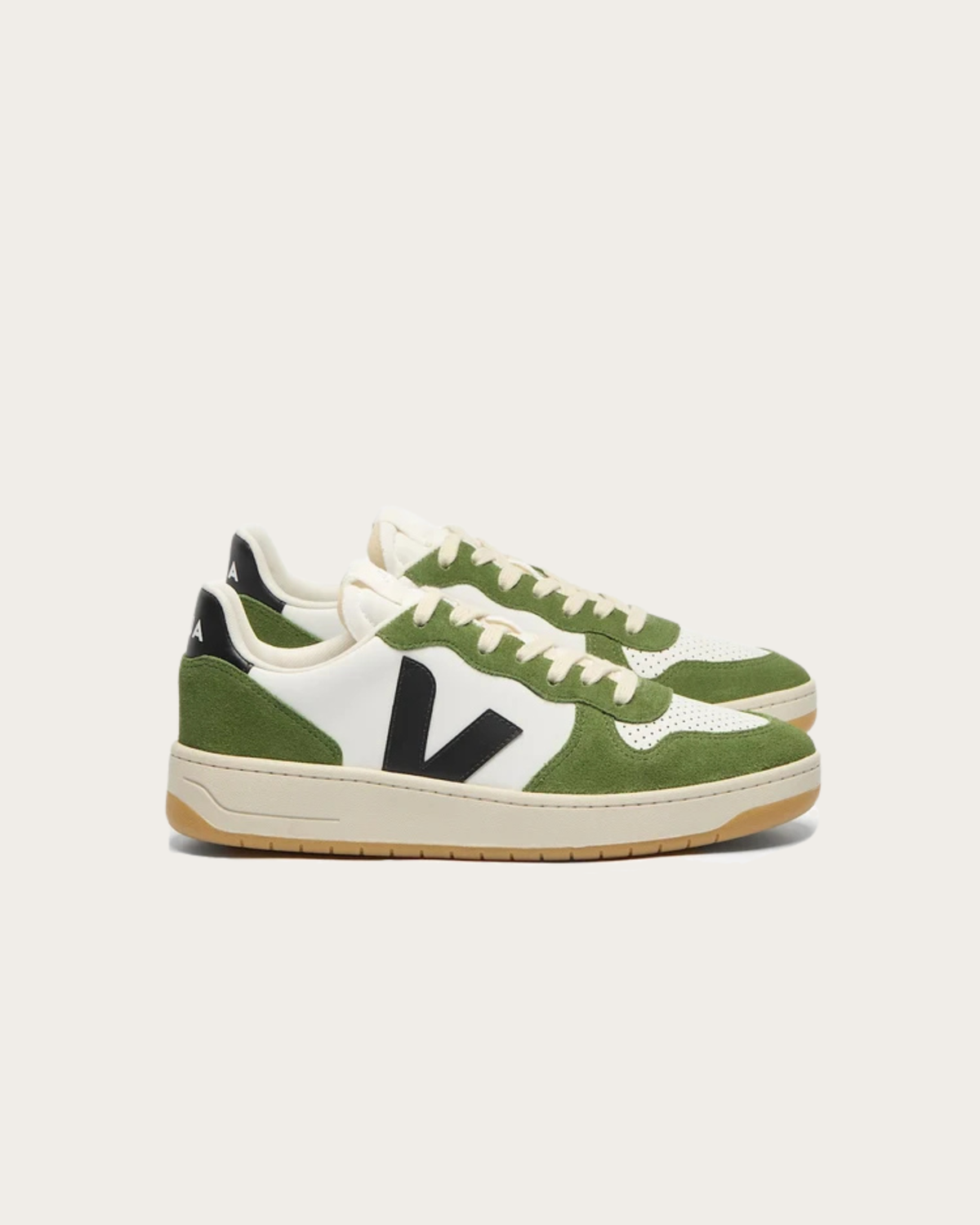 Veja V-10 Prime - White Black Militar