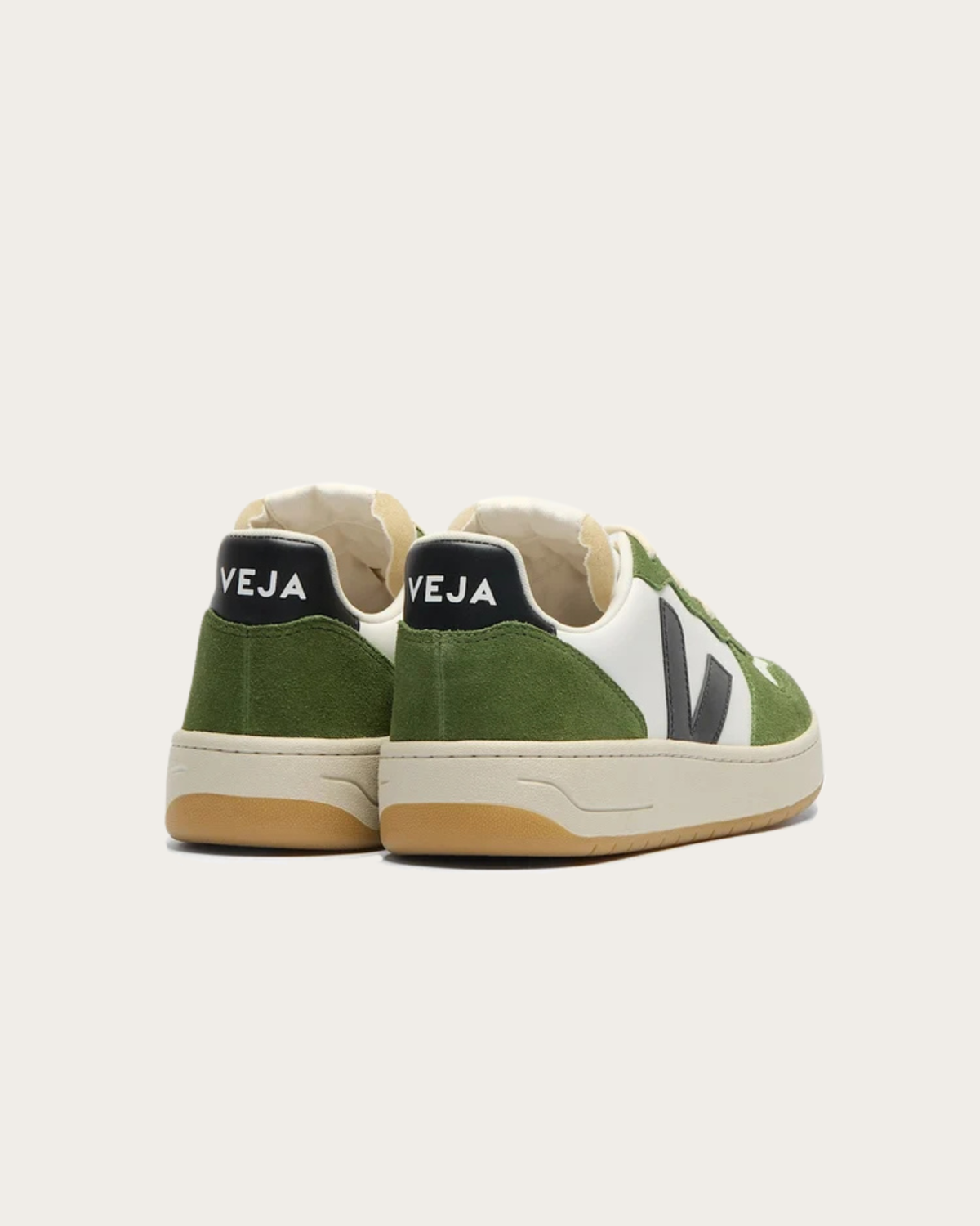 Veja V-10 Prime - White Black Militar