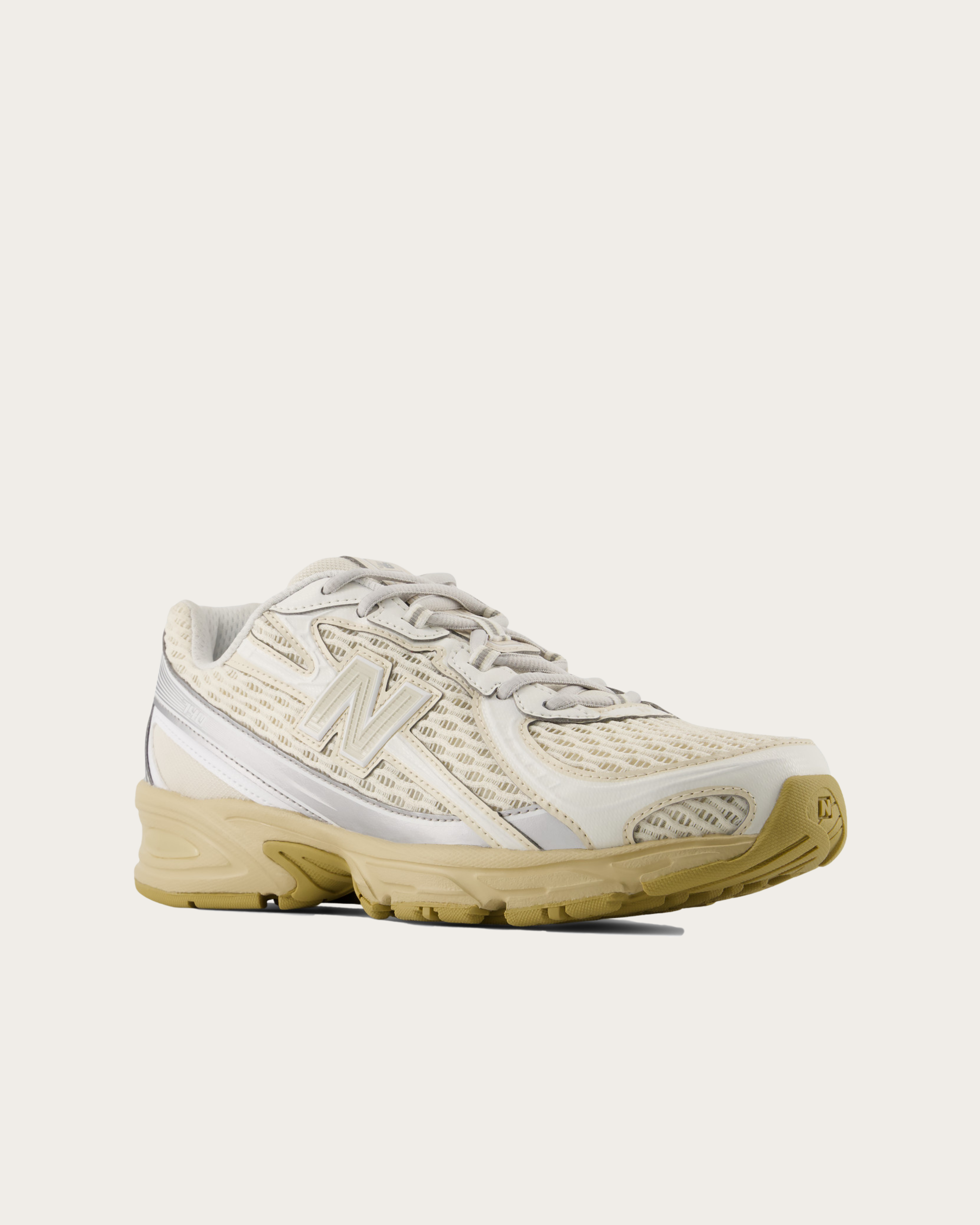 New Balance 740 - Linen with Toasted Sesame