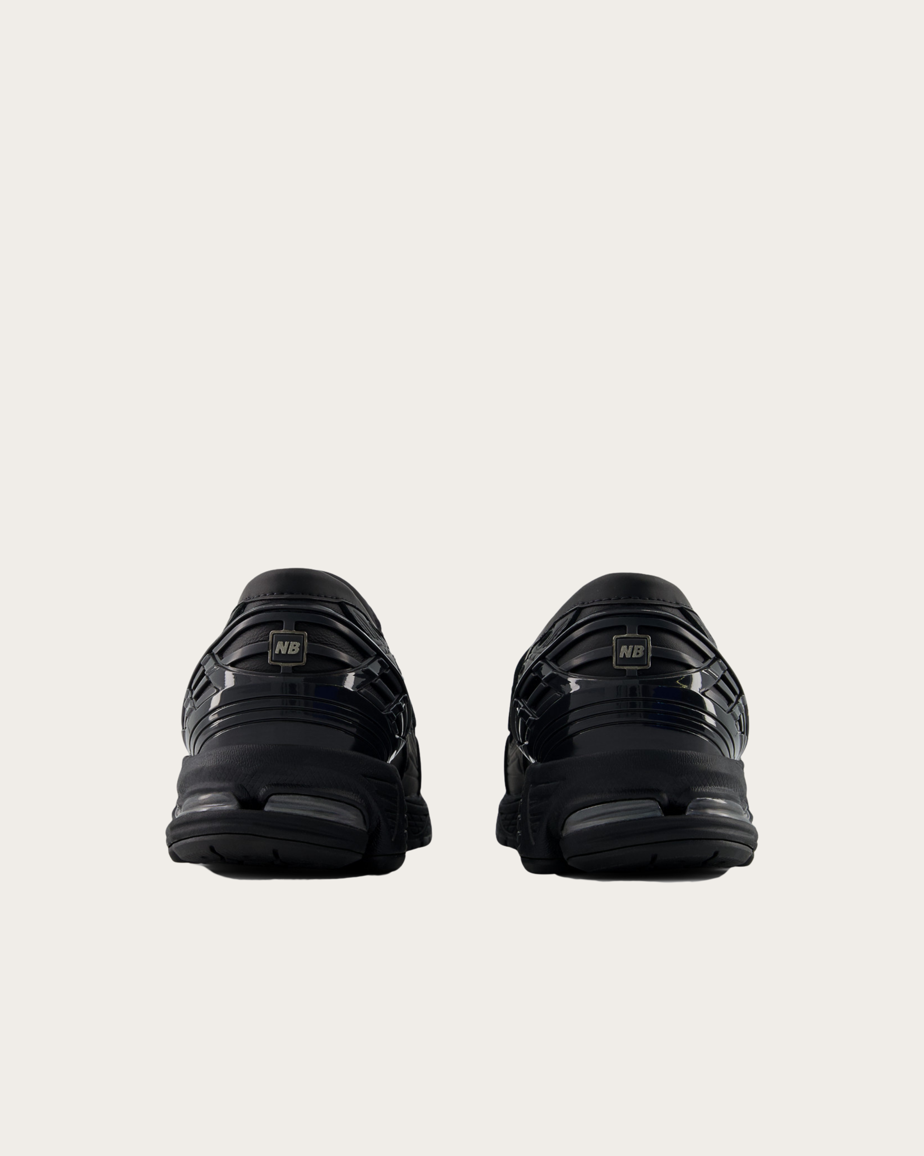 New Balance 1906L - Black with Angora