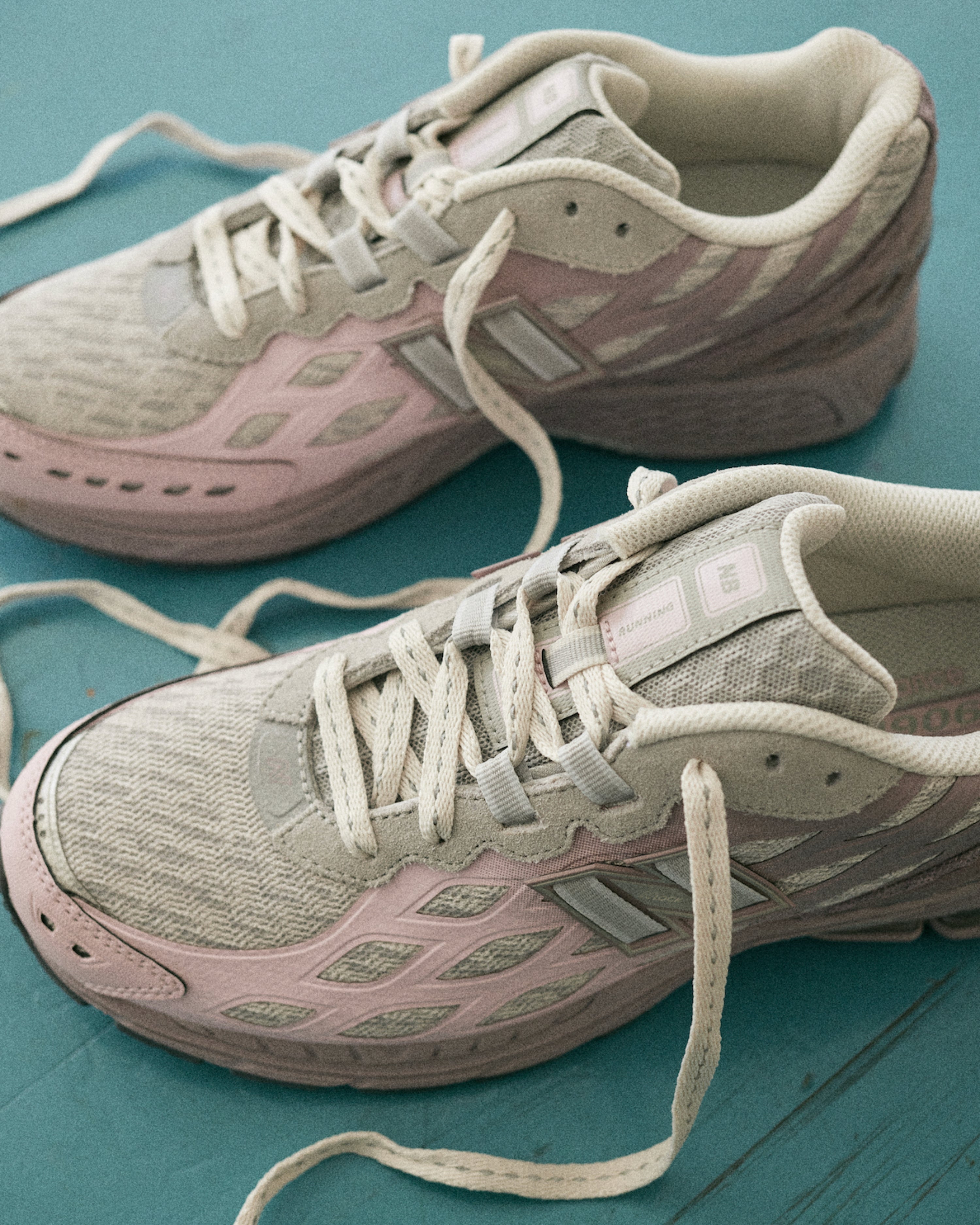 New Balance 1906 - Ice Wine Mid Century Pink