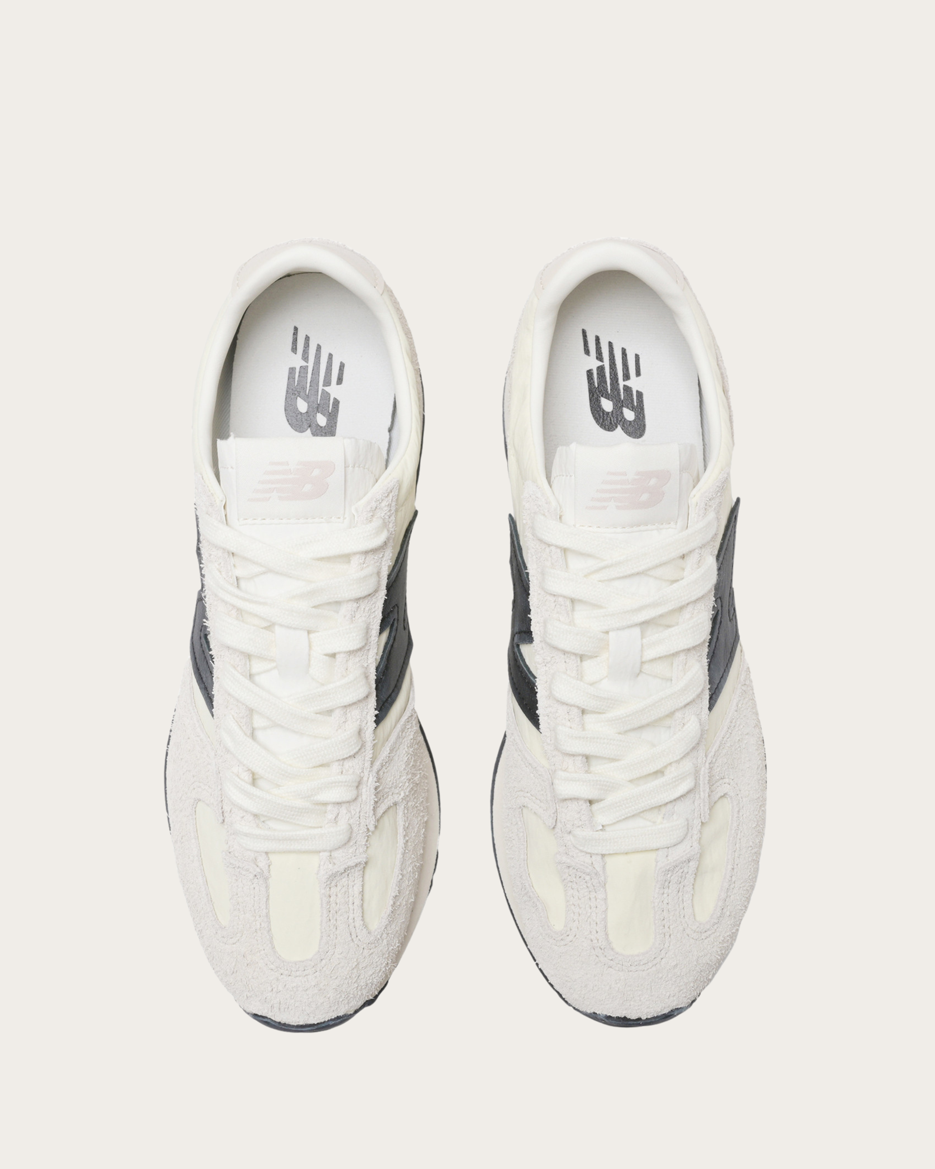 New Balance 471 - Linen with Angora and Black