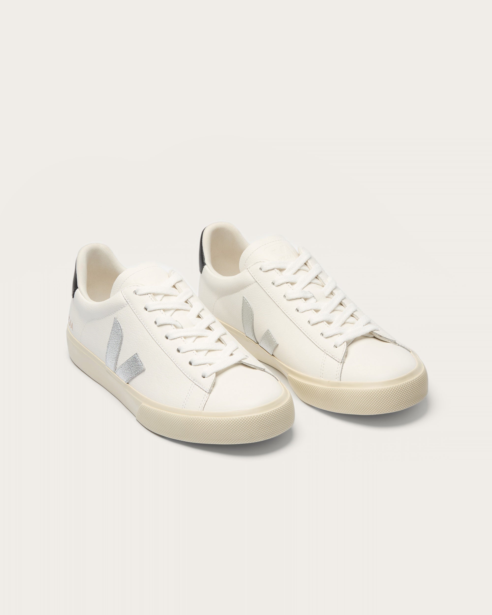 Veja Campo - White Silver Black