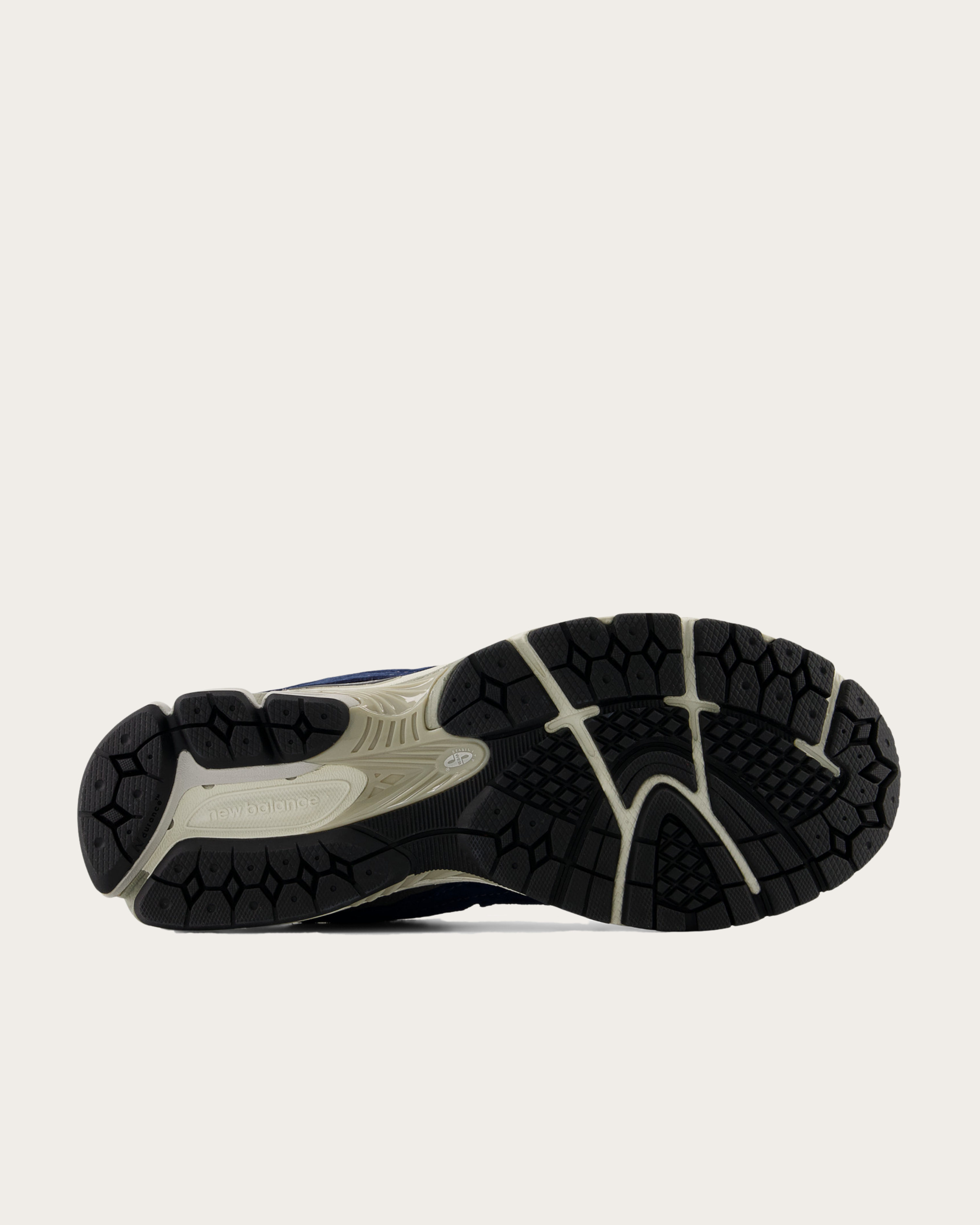 New Balance 2002 - NB Navy with Raincloud