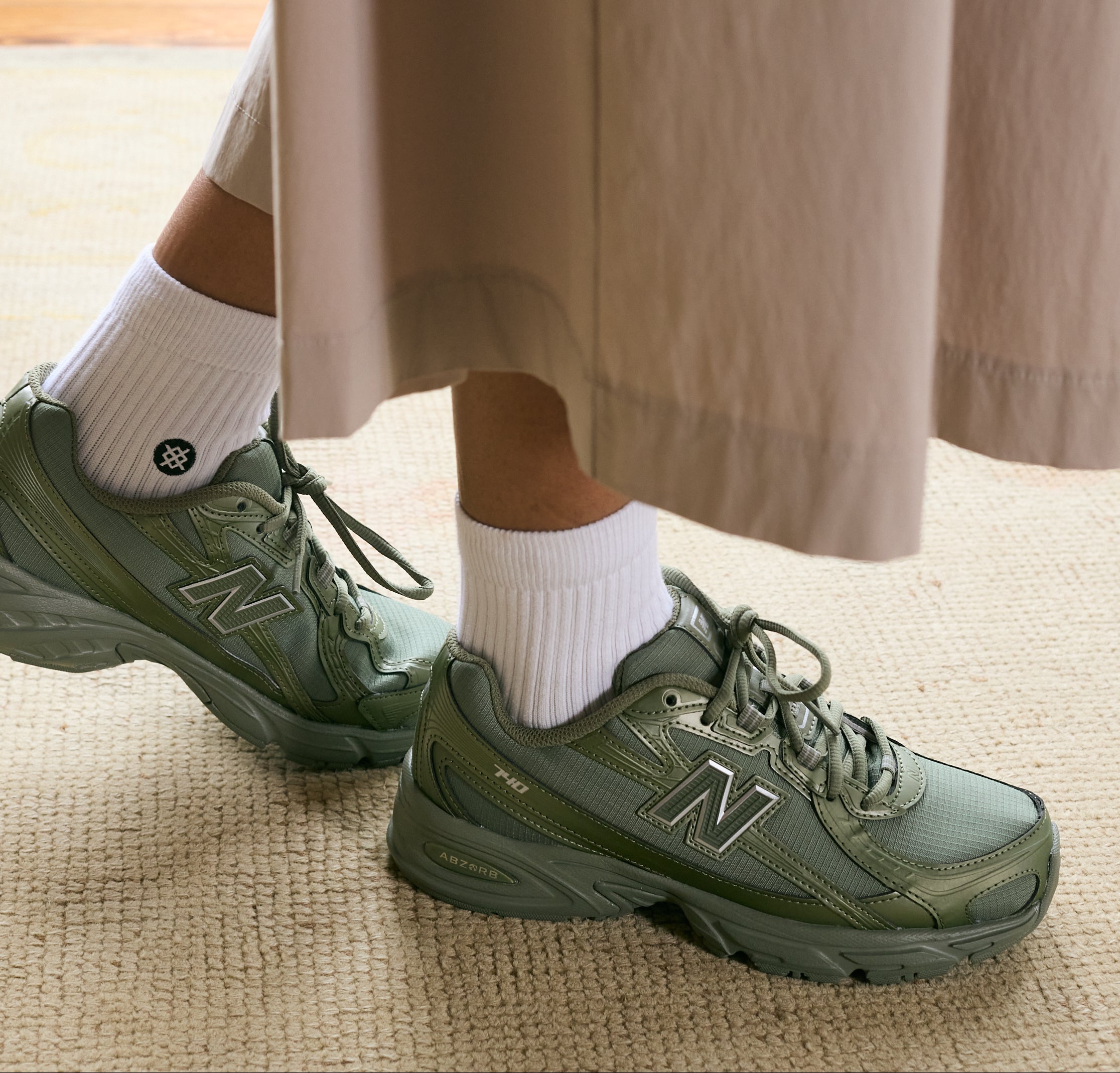 New Balance 740 - Dark Olivine with Silver Metallic