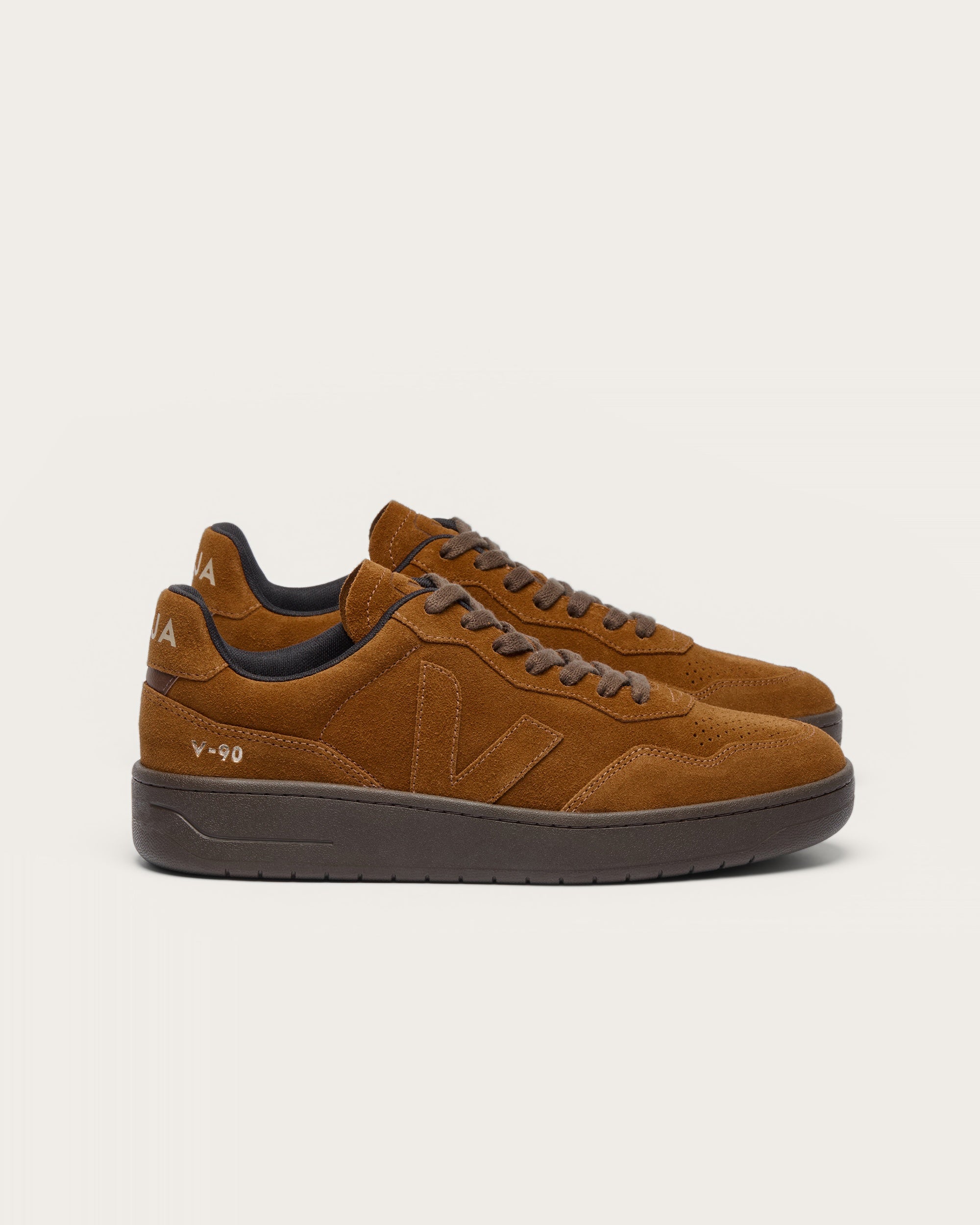 Veja V-90 - Full Cognac Eagle