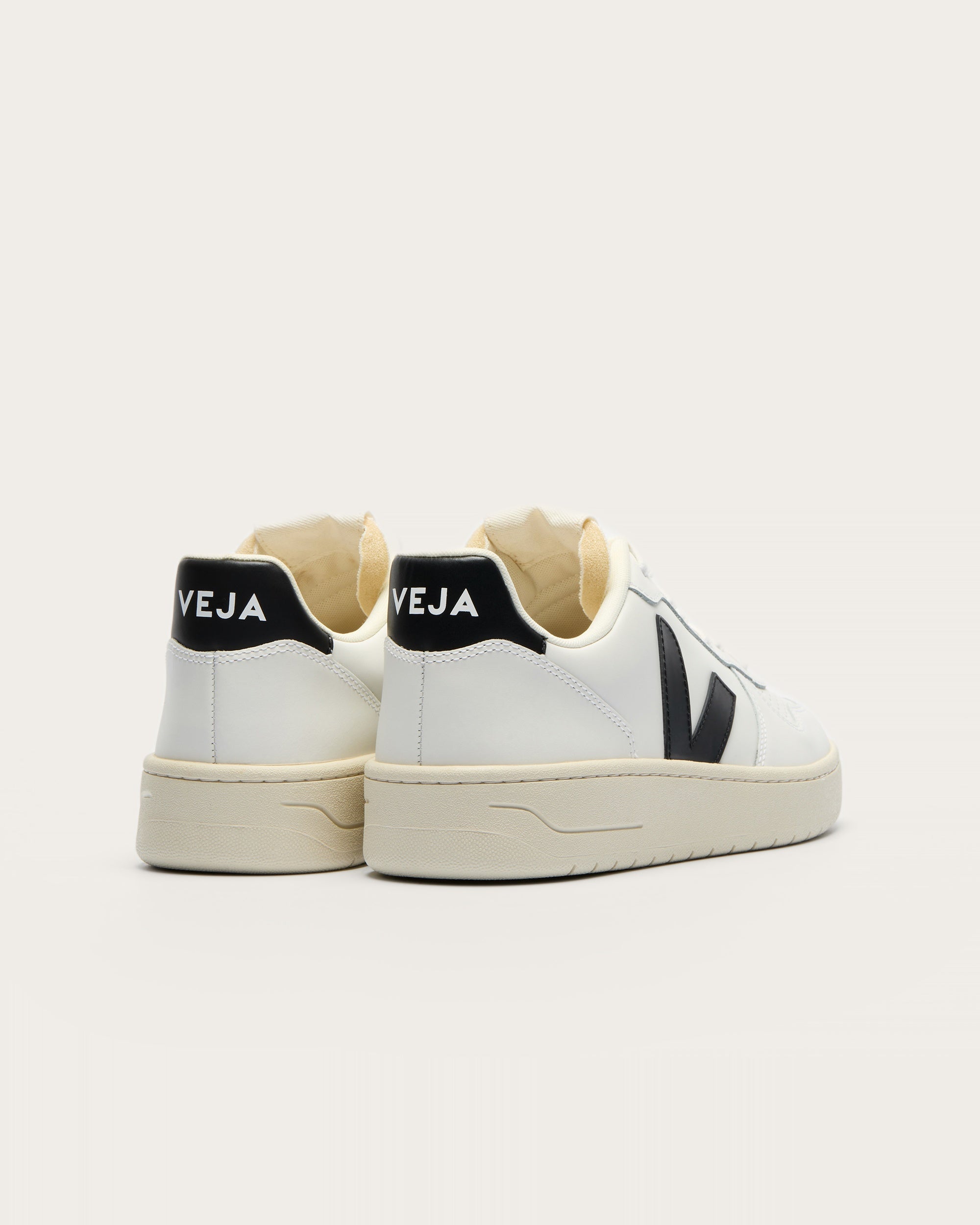 Veja V-10 Prime - Extra White Black