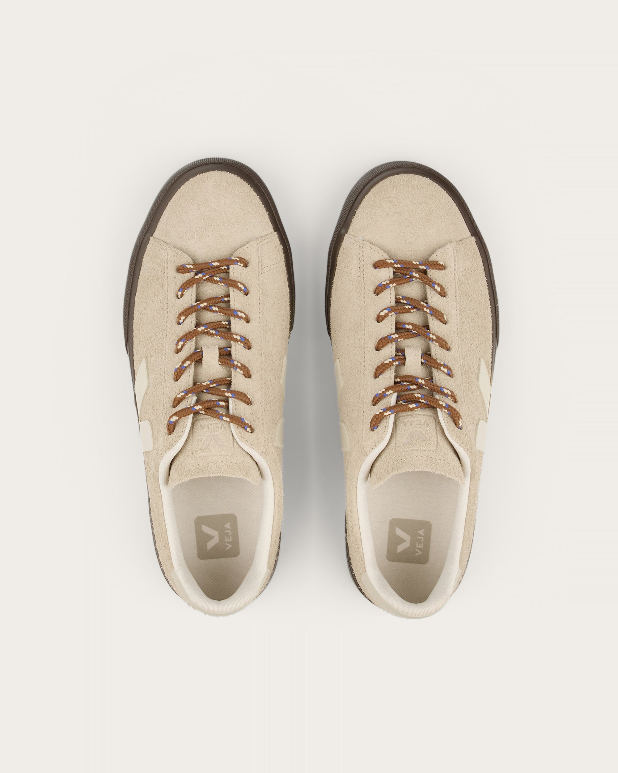 Veja Campo - Almond Pierre