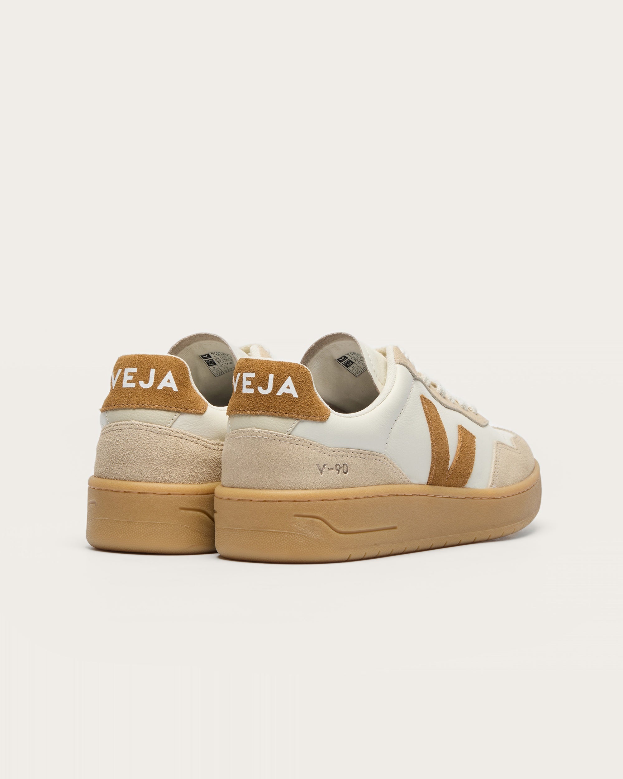 Veja V-90 - Pure Camel Almond Natural